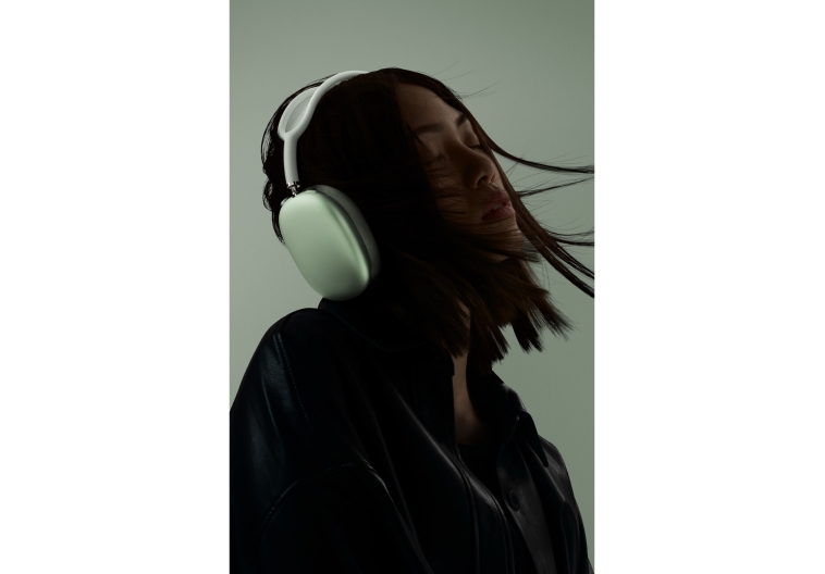Apple AirPods Max Music Apple AirPods Max Music.jpg